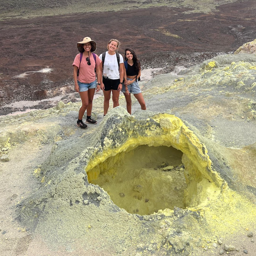 02 - Yellow-Sulfur-Mines-Isabela-Island-Galapagos