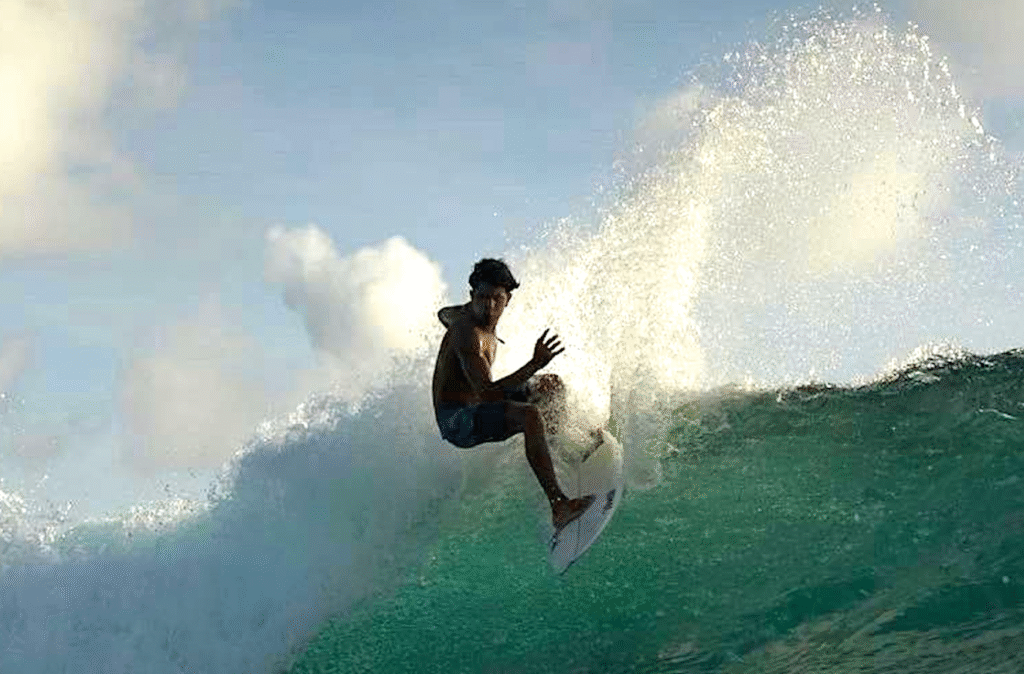 Surfing-photo